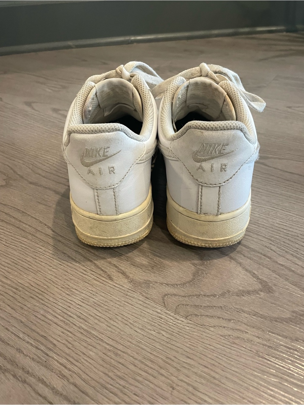 Nike Kids White Low-Top Sneakers - Picture 4 of 6